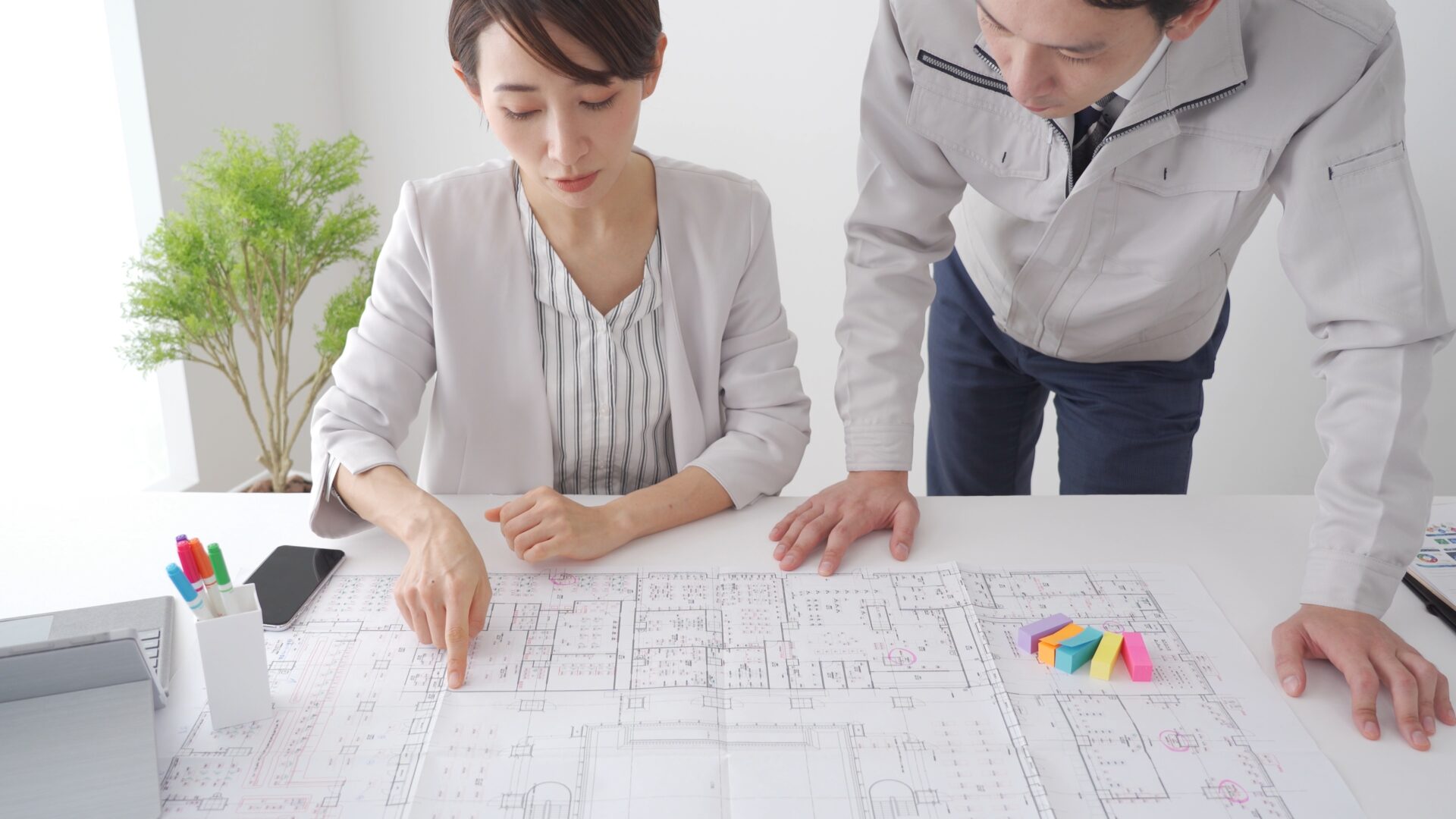 オフィス改装で「出社したい」オフィスになる！改装のメリットと流れを事例とともにご紹介